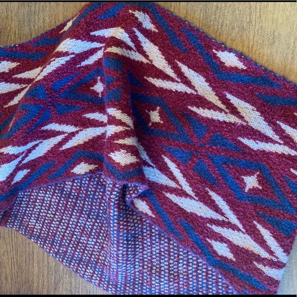 Double-sided Infinity Scarf - Picture 4 of 5
